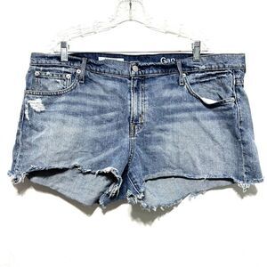 Gap Authentic Girlfriend High Rise Cutoff Medium Wash Denim Jean Shorts size 34